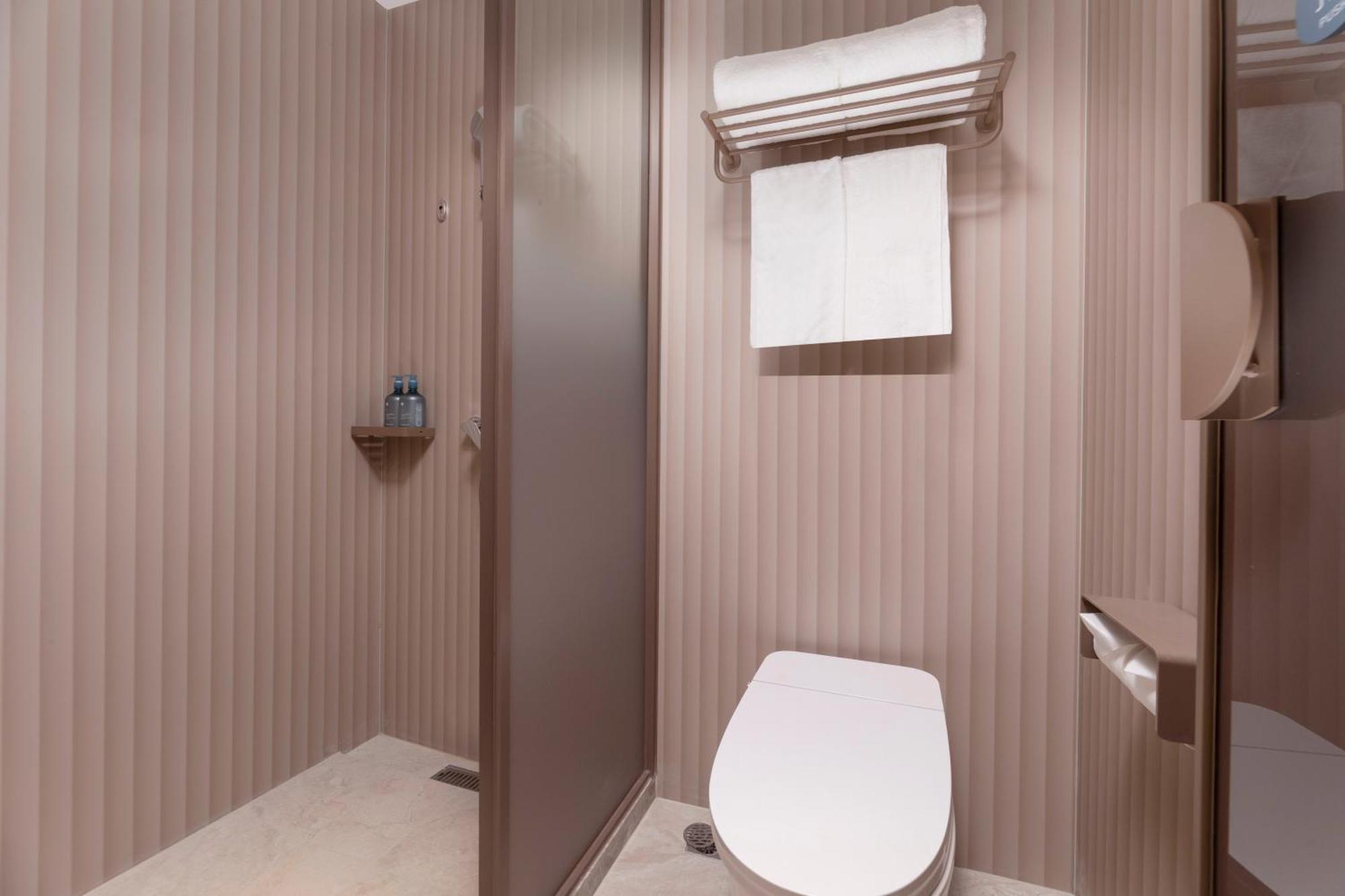 Hotel Hanting Jinqiao Boxing Road Subway Station Shanghai
