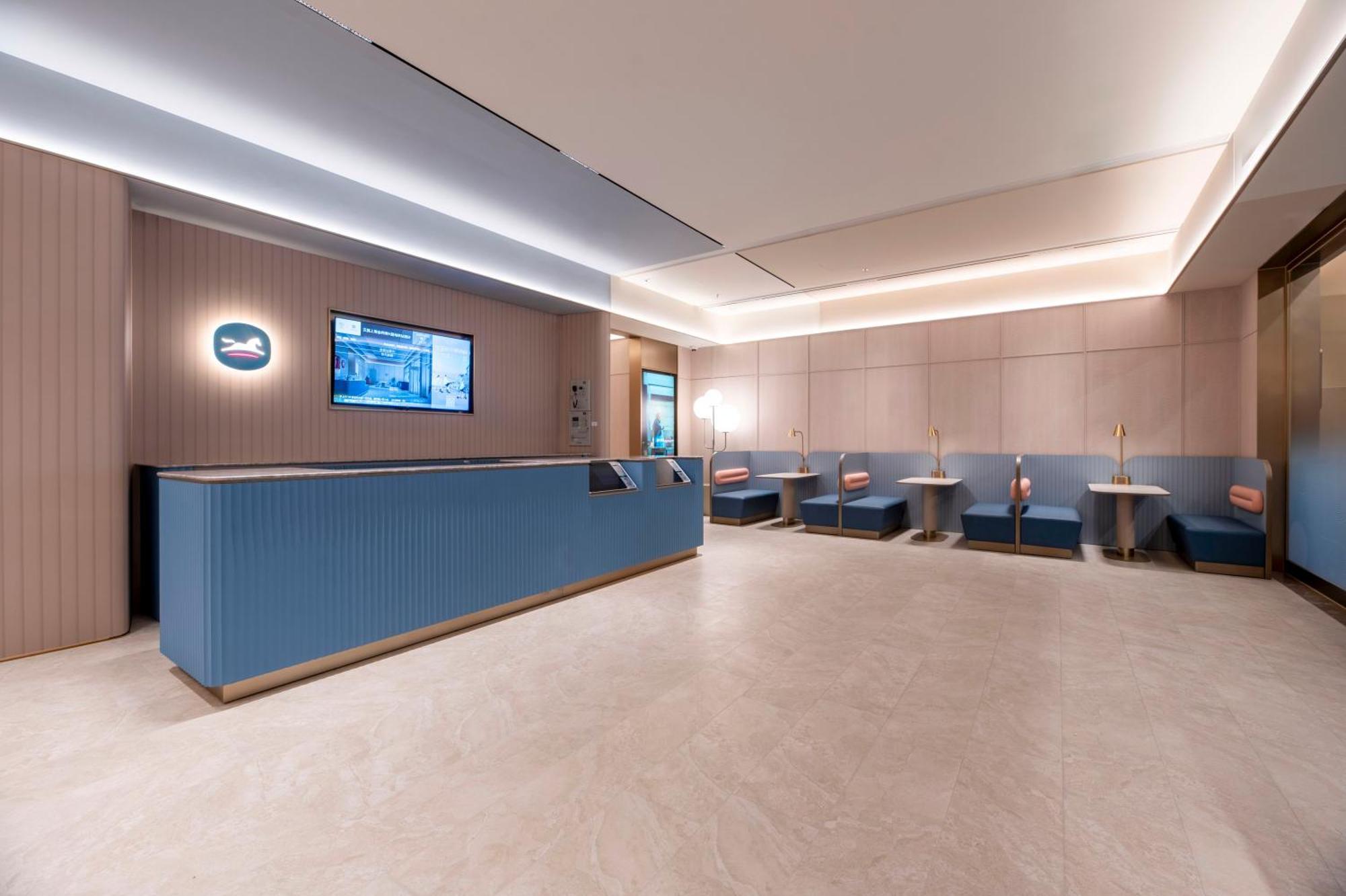 Hanting Jinqiao Boxing Road Subway Station 2*
